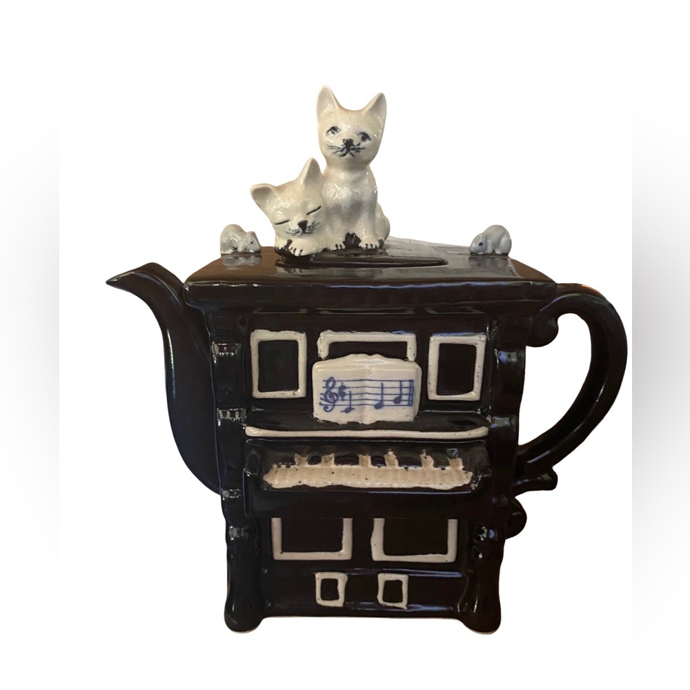 Vintage Andrea by Sadek Collection Teapot Cats And Kittens on Piano